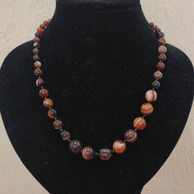 Brown Agate Necklace with natural stone, smooth beads in graduated sizes, diameter 6-10 mm ±, length 50 cm ±