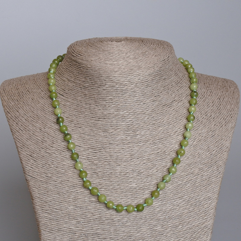 Necklace of Canadian Jadeite, natural stone with faceted beads, 6 mm diameter ±, length 48 cm ±