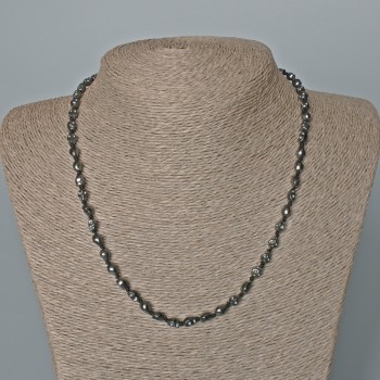 Hematite Skull Necklace, 5x6x5 mm diameter, length 46 cm