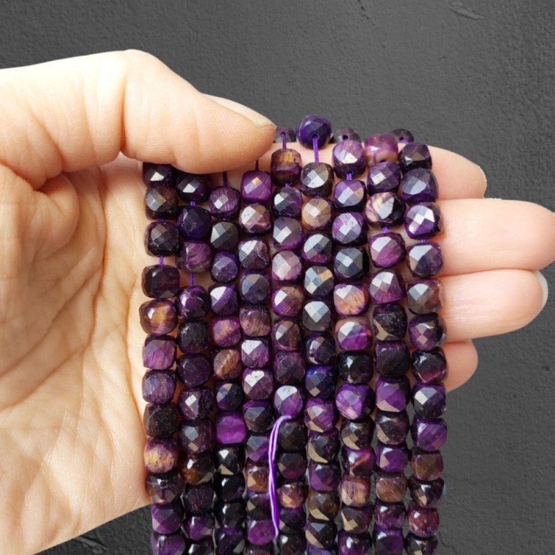 Purple Tiger's Eye Beads, tinted natural stone, faceted cube beads, diameter 7 mm, length 39 cm on thread