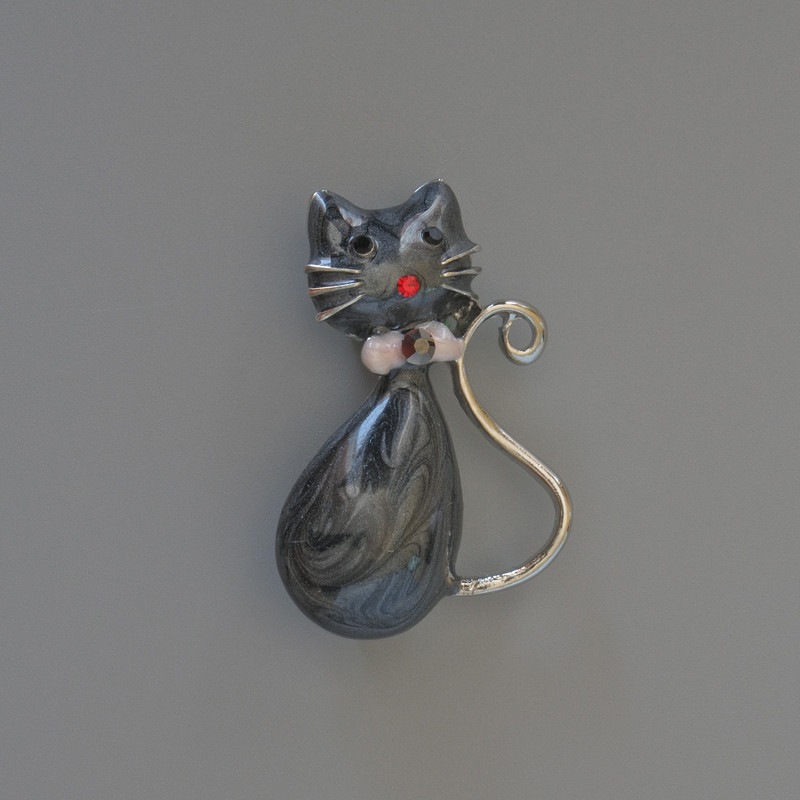 Brooch-pendant Kitten black mother-of-pearl enamel with rhinestones, crystals, silver-toned metal 25x39mm