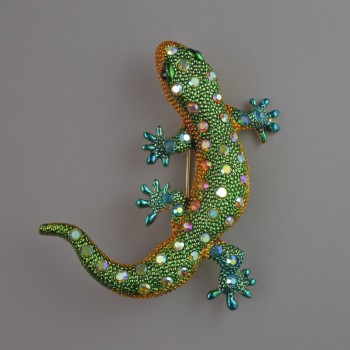 Lizard brooch pendant in green and yellow enamel, pink and green crystals, gold-tone metal 54x46mm