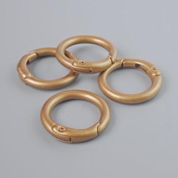 Bronze-colored carabiner clasp, 25 mm