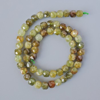 Grossular Beads (Green Garnet), natural faceted cube gemstone, diameter 5mm, length 39cm on thread