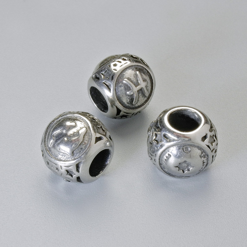 Bead-insert hardware with Zodiac Sign Pisces, 9 x 10 mm ±, hole diameter 4.3 mm, silver-colored metal, 1 pc