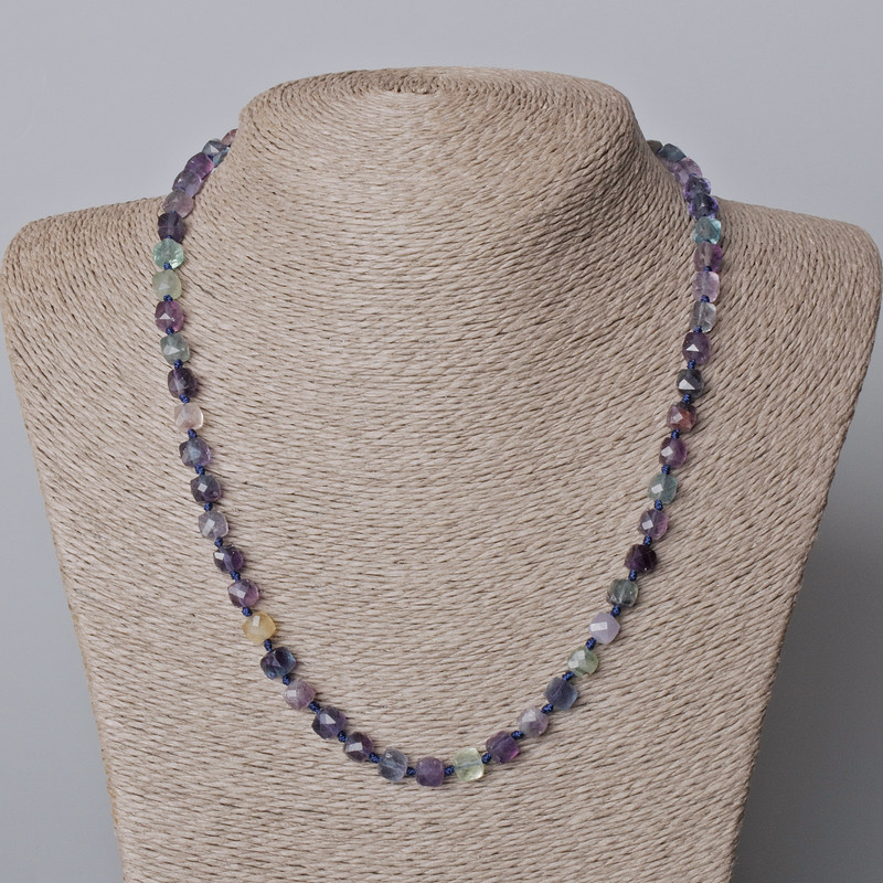 Fluorite necklace with natural stone, faceted cube, diameter 6 mm, length 45–49 cm