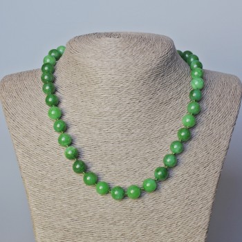 Natural chrysoprase necklace with smooth beads, diameter 10.5 mm, length 45–48 cm
