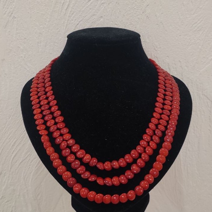 Three-strand Necklace of Natural Coral Coin Beads, diameter 8.5×4 mm, length 45-53 cm