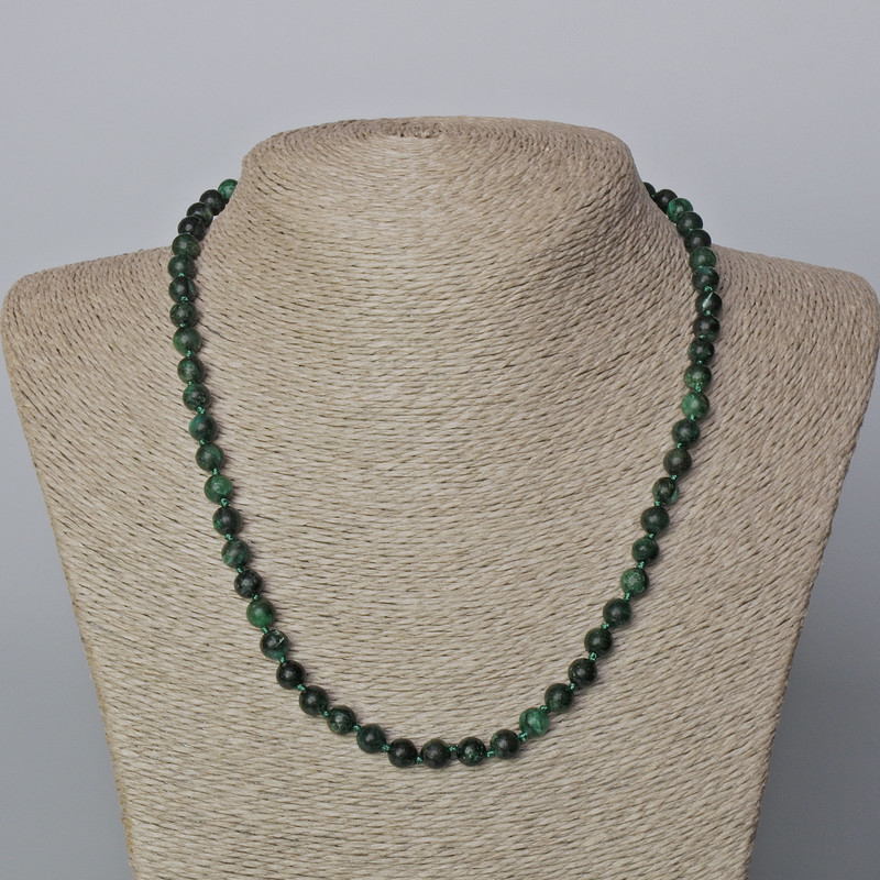 Emerald Necklace of Natural Stone, Smooth Beads, 6.5 mm Diameter, 45–48 cm Length