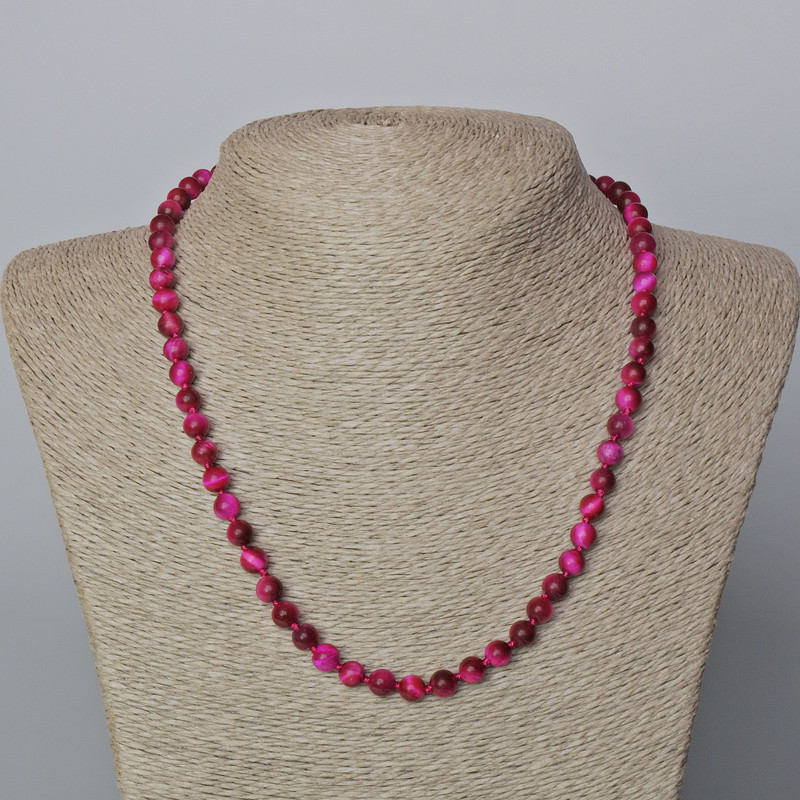 Raspberry Cat's Eye Necklace, natural stone, smooth beads, diameter 6.5 mm, length 45–49 cm
