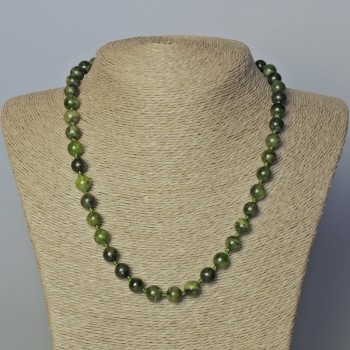 Diopside Necklace, Natural Stone, Smooth Beads, 9 mm Diameter, 45–49 cm Length