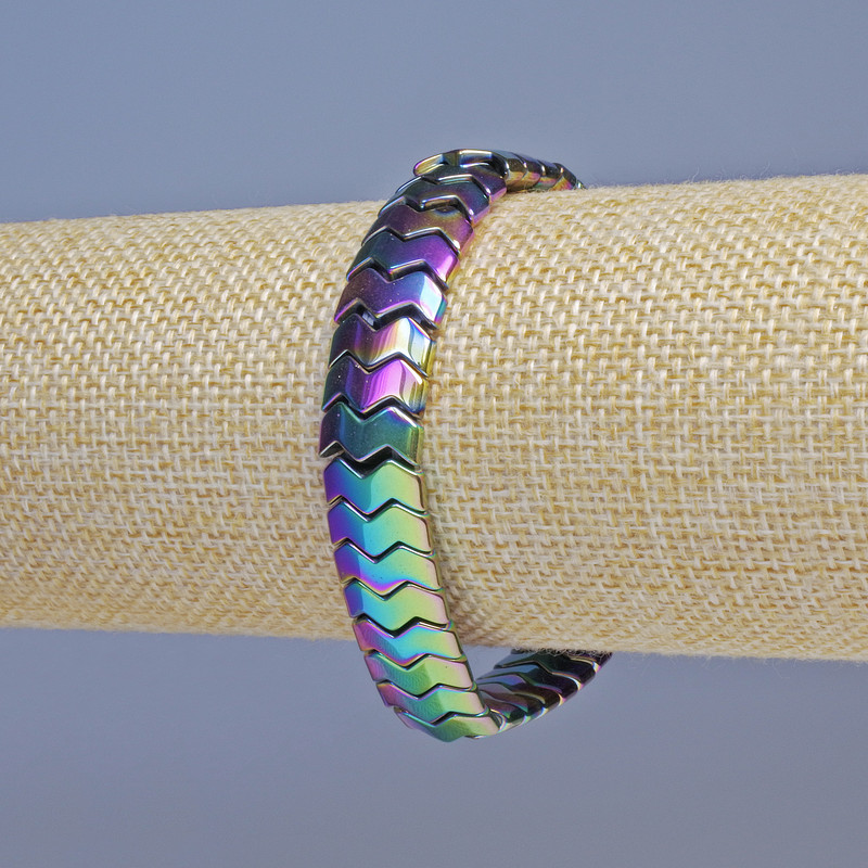 Hematite Bracelet in Gasoline Color with Snake Zigzag, 12x6x5 mm, 18 cm, stretch