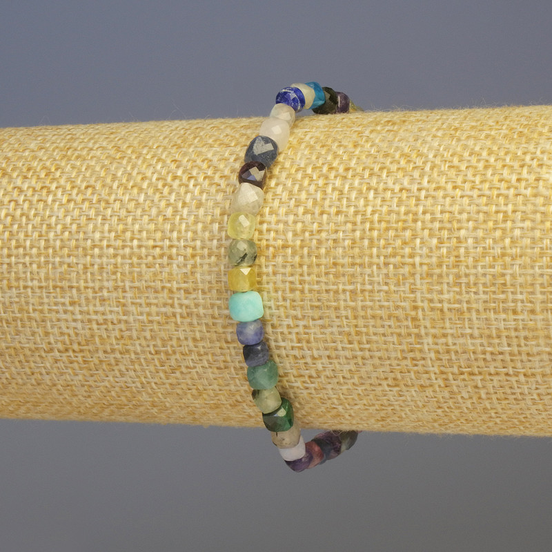 Bracelet with assorted faceted stone cubes, 5×5 mm, 18 cm length, stretch
