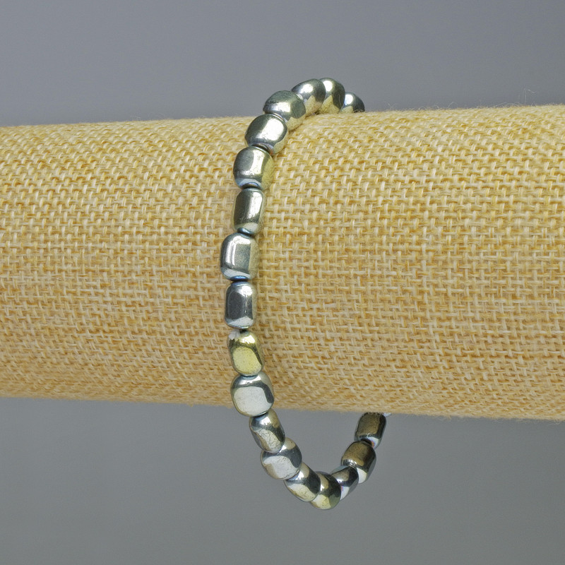 Hematite Bracelet, Oval Beads, Blue Chameleon Color, 7x7 mm Diameter, 18 cm Length, Stretch