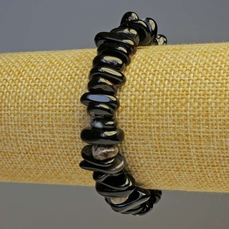 Agate Chip Bracelet, chip sizes 15×4 mm and 9×4 mm, length 18 cm stretch