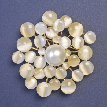 Beige Cat's Eye Stone (synthetic) and Pearl (imitation) Brooch, 55 x 55 mm, silver-toned metal