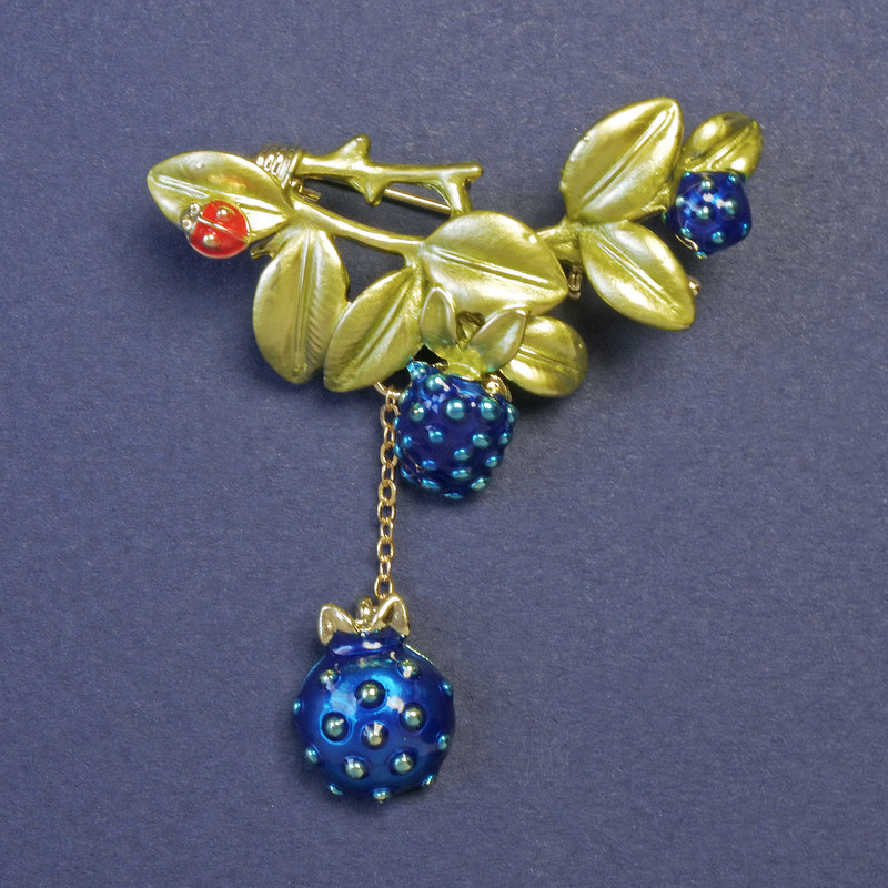 Raspberry pendant brooch, blue and green enamel on gold-tone metal, 43x55mm+