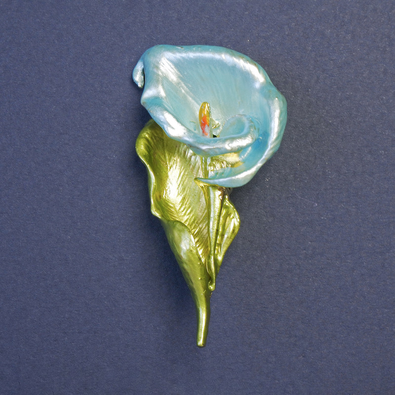 Calla Lily Flower Brooch turquoise 54×27 mm ± green enamel gold-tone metal