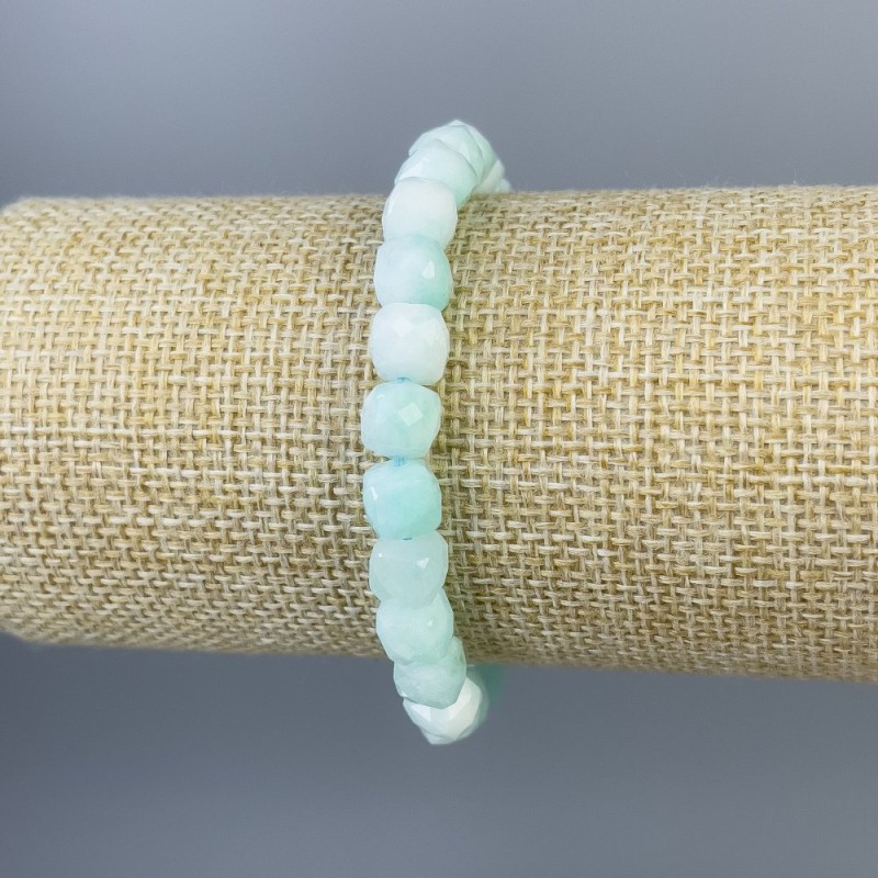 Angelite bracelet with faceted cubes, 7x7 mm, 18 cm length +/- stretch