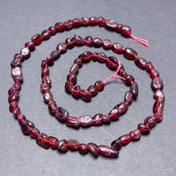 Garnet beads on thread, faceted rondelle, 5x4 mm, length 40 cm+