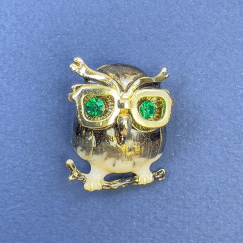 Owl brooch-pendant with green rhinestones, bronze enamel, gold-tone metal, diameter 23mm, length 32mm