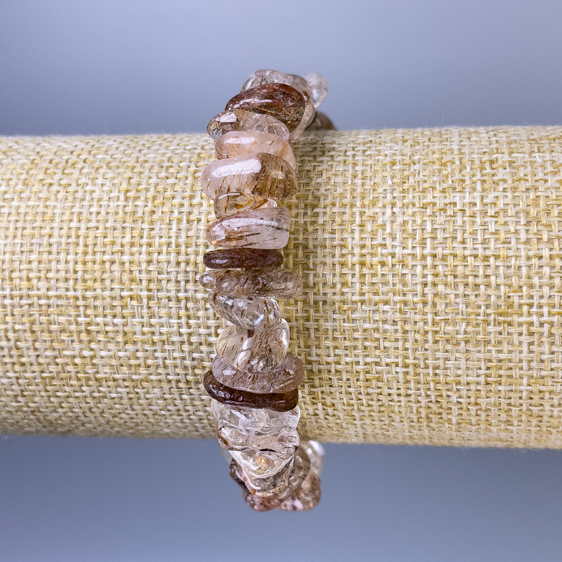 Bracelet with Hairy Rutile Quartz Chips, diameter 11x3 mm, length 18 cm, stretch