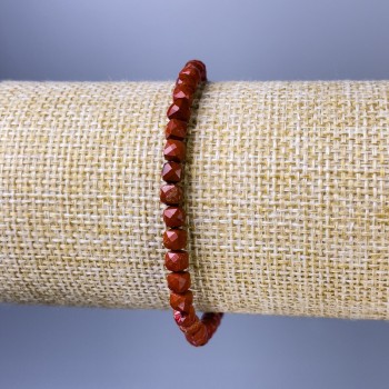Red Jasper Bracelet with Faceted Cubes, 5 mm diameter, 18 cm length, stretch