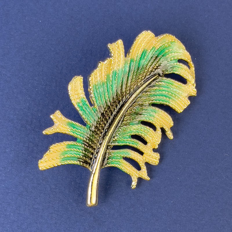 Feather Brooch-Pendant, diameter 51x30 mm, ± multicolor enamel, gold-tone metal