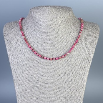 Rhodonite Cube Bead Necklace, 4x4 mm, 50 cm length, with clasp