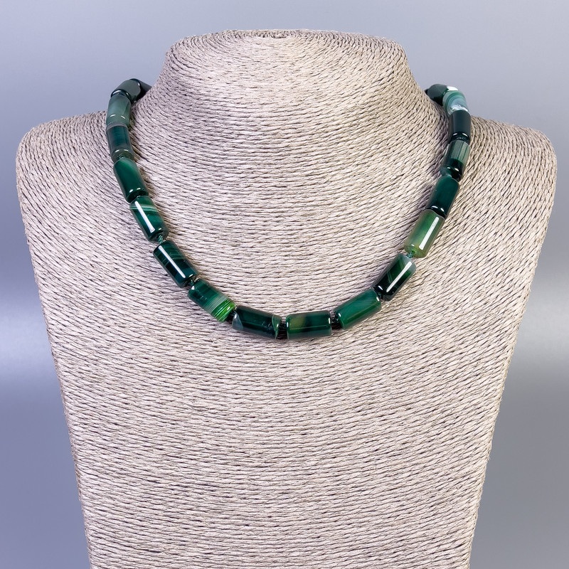 Agate Bead Necklace, Smooth Cylinders, 15×8 mm diameter, 45 cm long, with clasp
