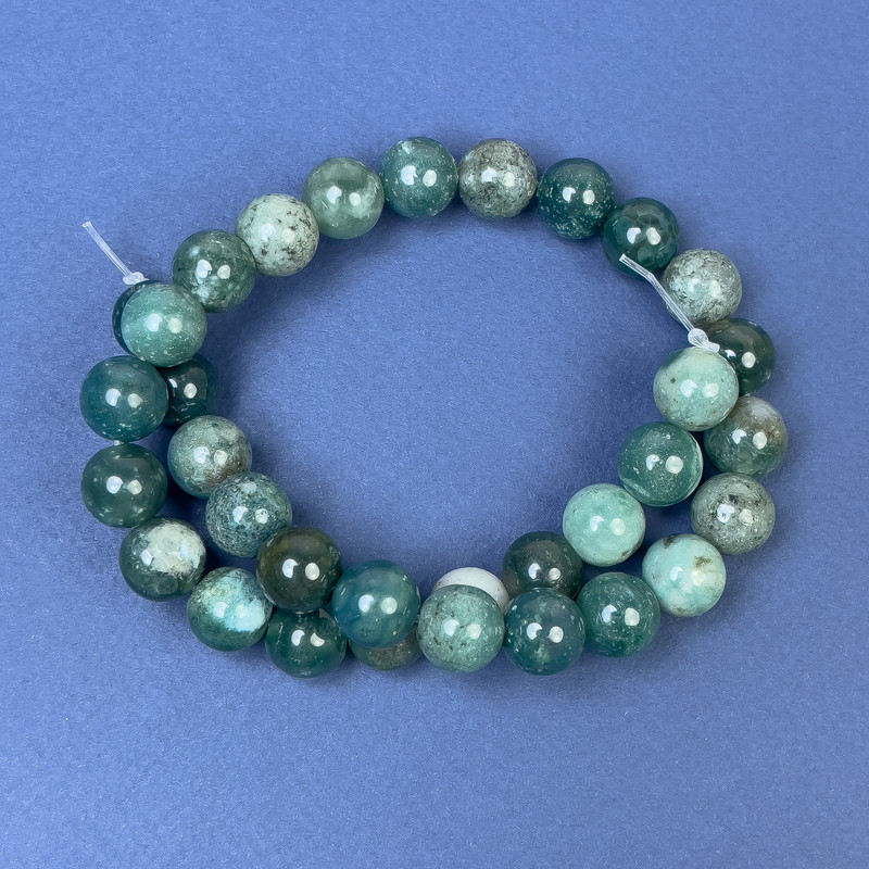 Green Jasper Beads on a Fishing Line, Smooth Round Beads, 12 mm Diameter, 38 cm Length
