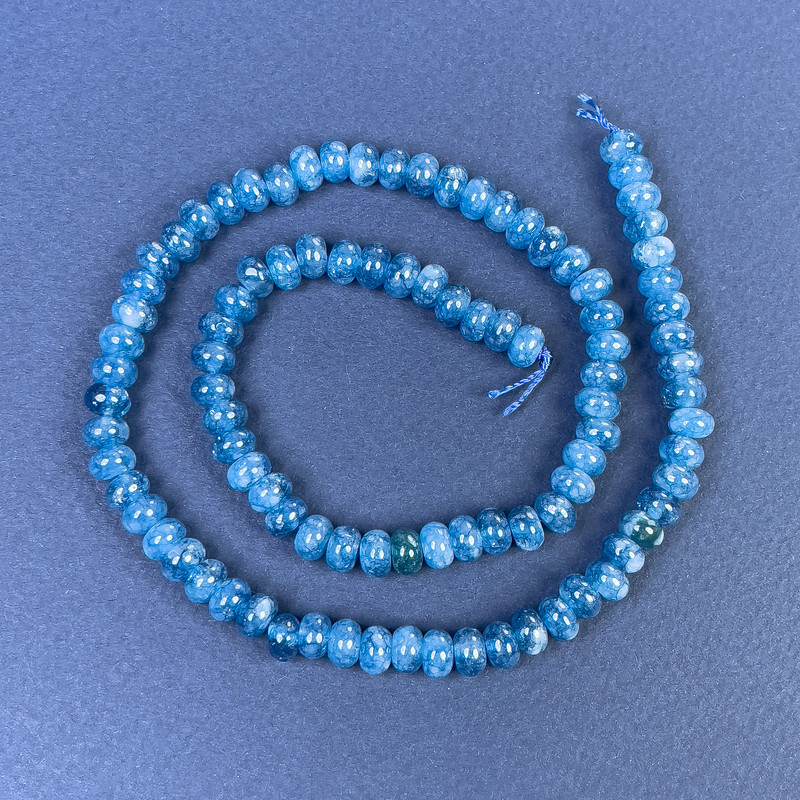 Apatite Rondelle Beads 6x4 mm on Thread, Length 37 cm