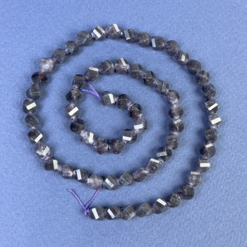 Iolite faceted diamond-shaped beads on a thread, length 38 cm+