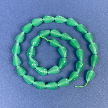 Nephrite drop beads 12x8 mm on thread, length 39 cm+