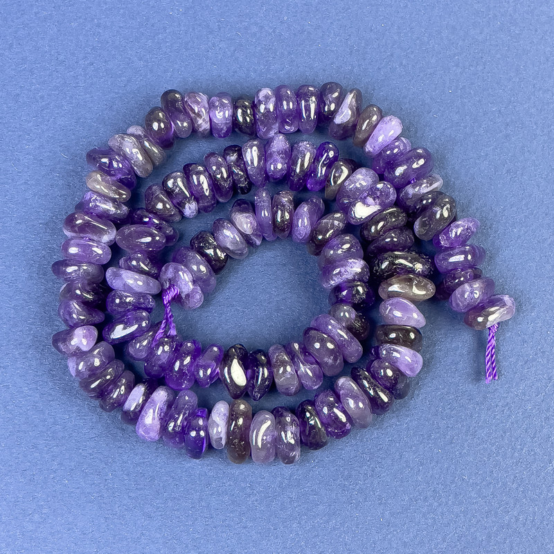 Amethyst chip beads, 10x4 mm, on a strand, length approximately 40 cm