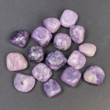 (per 100 g ±) Natural Lepidolite stone, processed nuggets, faceted, hole-free, 18-22 x 18 mm (+/-)