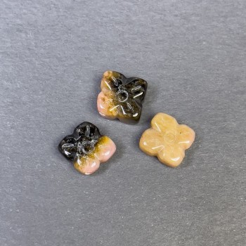 Tourmaline bead insert, shamrock 11x11 mm ± with hole (price per piece)