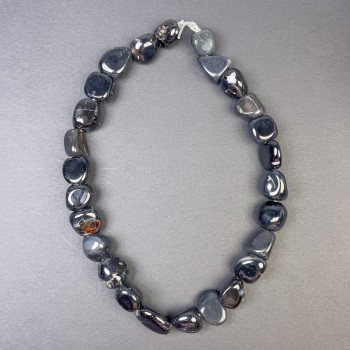 Faceted Agate Beads 15–19×14 mm on a thread, length 40 cm+