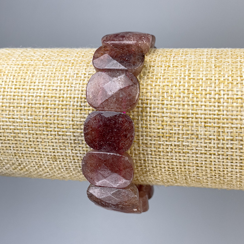 Strawberry Quartz Bracelet - Link, 18x14 mm diameter, 18 mm length, Stretch