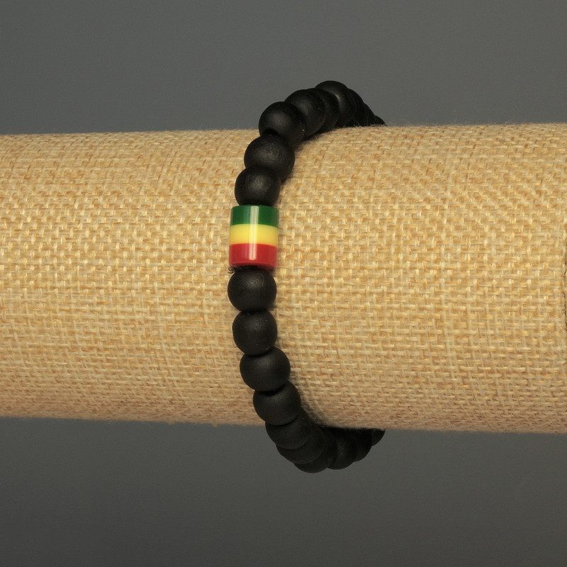 Bracelet with wooden beads, diameter 8mm ±, acrylic insert 9x8mm ±, length 18mm ±, stretch