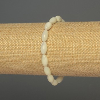 Bracelet of Mother-of-Pearl Grain, diameter 12x6 mm, length 18 mm, stretch