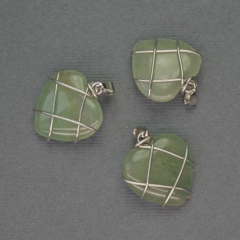 Nephrite Heart Pendant in a silvery weave, diameter 21x21 mm+-, length 27 mm+