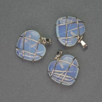 Moonstone Heart Pendant in a Silver Weave, diameter 21x21 mm, length 27 mm+-