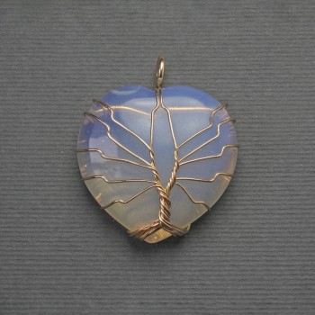 Heart Pendant with Moonstone in Golden Woven Setting, 30x30 mm diameter ±, 37 mm length ±