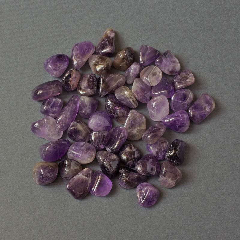 (per 100 g +/-) Natural Amethyst tumbled stone, processed nuggets without hole 14-18x12-15mm+
