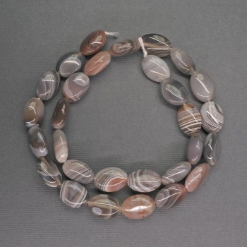 Oval Beads of Natural Agate, 10×14 mm +-, length 41 cm+-