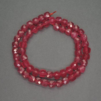 Beads of natural tourmaline, faceted cube, diameter 7mm, length 39cm