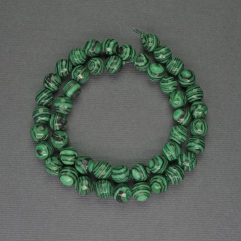 Malachite beads, faceted ball, 8 mm diameter ± on thread, length 37 cm ±
