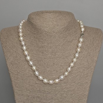 Necklace of natural freshwater pearls, oval, diameter 9-10×8 mm, length 46 cm, with a clasp