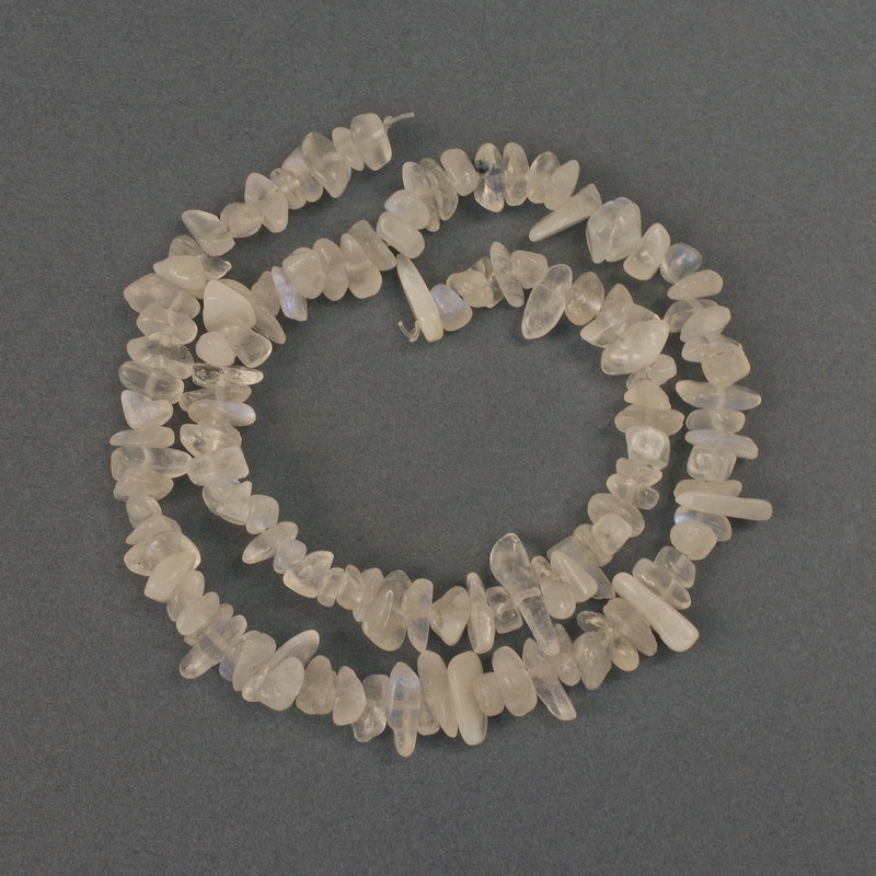 Adularia chip beads, diameter 6–8×3 mm, length 39 cm ± on thread